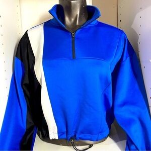 Sports illustrated woman’s crop top sweatshirt size XL